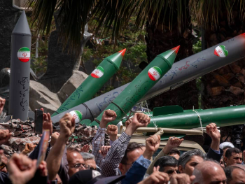 Iran ima dovoljno obogaćenog urana za 10 atomskih bombi