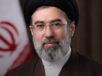 Hamnei: Hormuz je naš i samo ga mi kontroliramo!