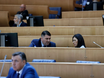 SNSD-ovci za Srbe i Hrvate traže više dana za vjerske praznike, Bošnjake nisu ni pomenuli