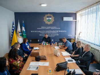 MUP USK: Moraju se pojednostaviti usluge!