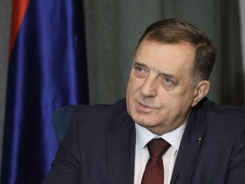 Dodik: Bećirović lažov koji pati od krize identiteta, zato se lažno i predstavlja