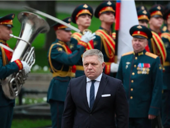 Robert Fico iz Moskve: Evropske zemlje iskrivljuju historiju