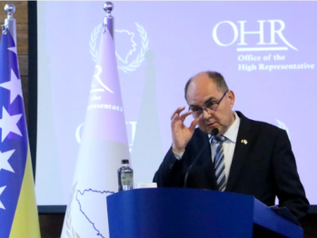 Schmidt: Državna imovina, Dodikova retorika i priča o trećem entitetu koče ekonomski razvoj BiH