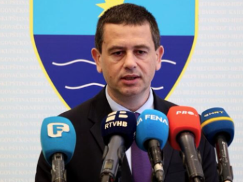 Šuta: HNK dobija novi zakon o porezu na promet nekretnina