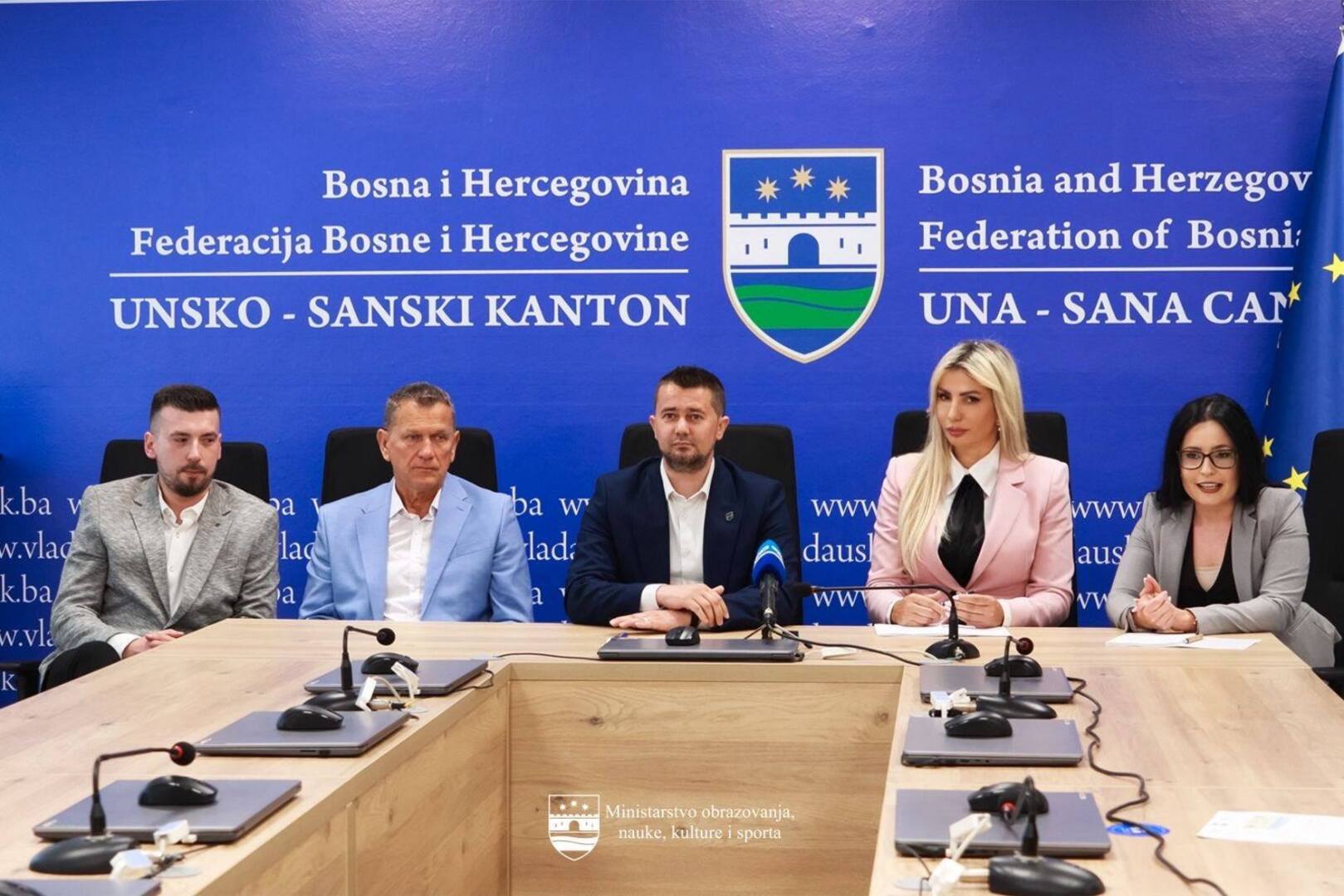 USK: Svi maturanti će zajedno slaviti - slika 1