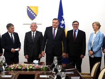 Kratkoročno uz SAD, dugoročno uz EU