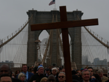 Anketa dala zapanjujuće odgovore: Religija je u Americi 'opet u modi', evo šta to znači