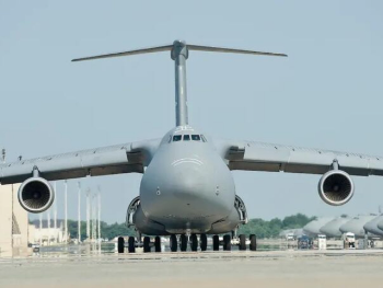 Desetine američkih aviona navodno stigle u Tel Aviv