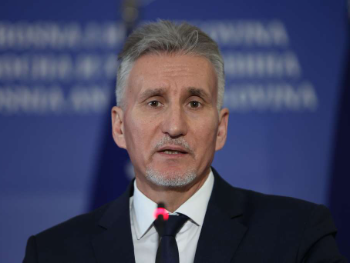 Crvene linije: Ugovor o Južnoj interkonekciji mora se prvo predstaviti javnosti