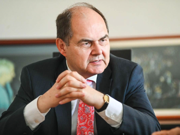 Schmidt za DW: Posao u BiH nije završen, pitanje je želimo li nastaviti s Dejtonom