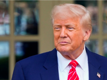 Trump: Sporazum o miru s Iranom pri kraju, uskoro objava detalja i otvaranje Hormuškog moreuza