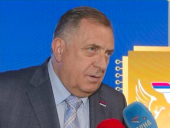 Dodik o Schmidtu: Izbacili su ga nogom u du*e, nećemo odustati od njega