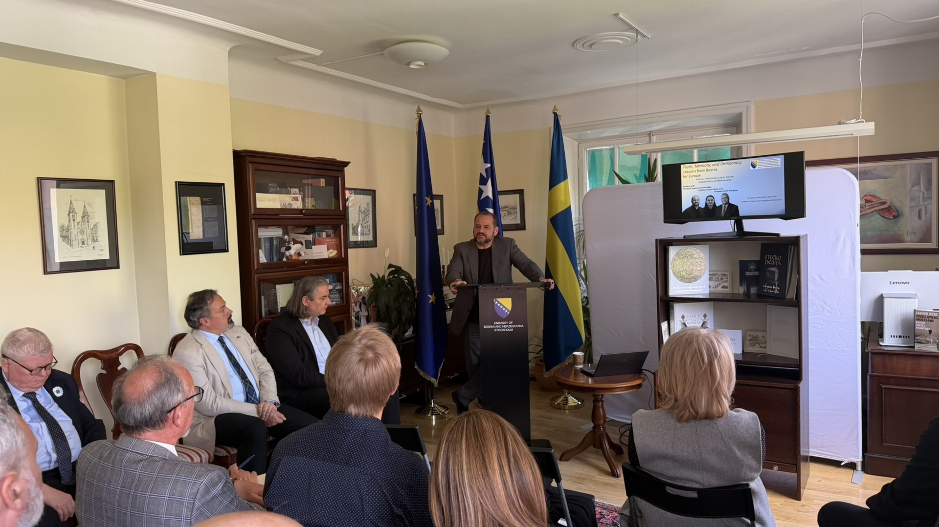 U Ambasadi BiH u Stokholmu održan seminar o sjećanju, istini i demokratiji - slika 6