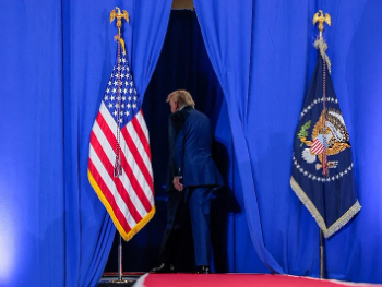 "Zavlači" li Trump Iran?