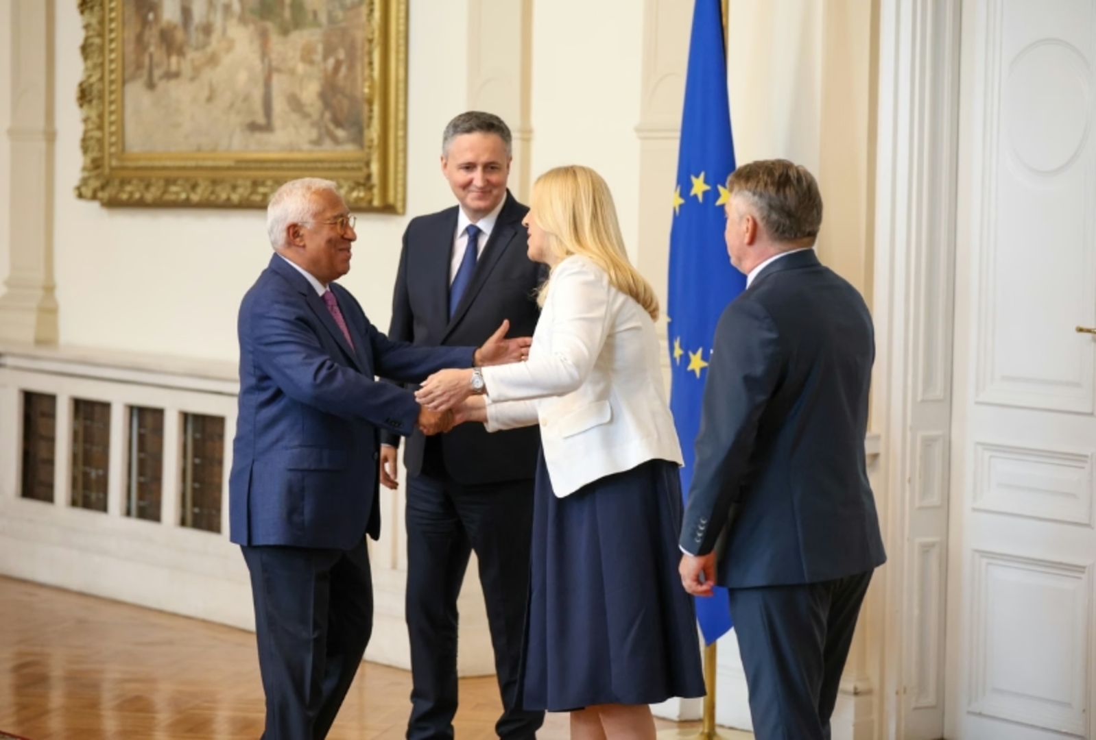 Mahmutović: Političarima je važnije ostati na vlasti nego uvesti BiH u EU - slika 1