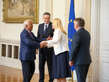 Mahmutović: Političarima je važnije ostati na vlasti nego uvesti BiH u EU