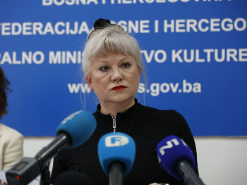 Kad Vlaisavljević trenira strogoću: Kulturnjaci naglavačke izbačeni na ulicu