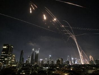 SAD: Nismo presretali iranske rakete ispaljene na Izrael