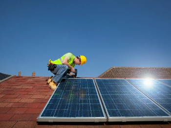 Federacija BiH će sufinansirati izgradnju solarnih elektrana na stambenim jedinicama