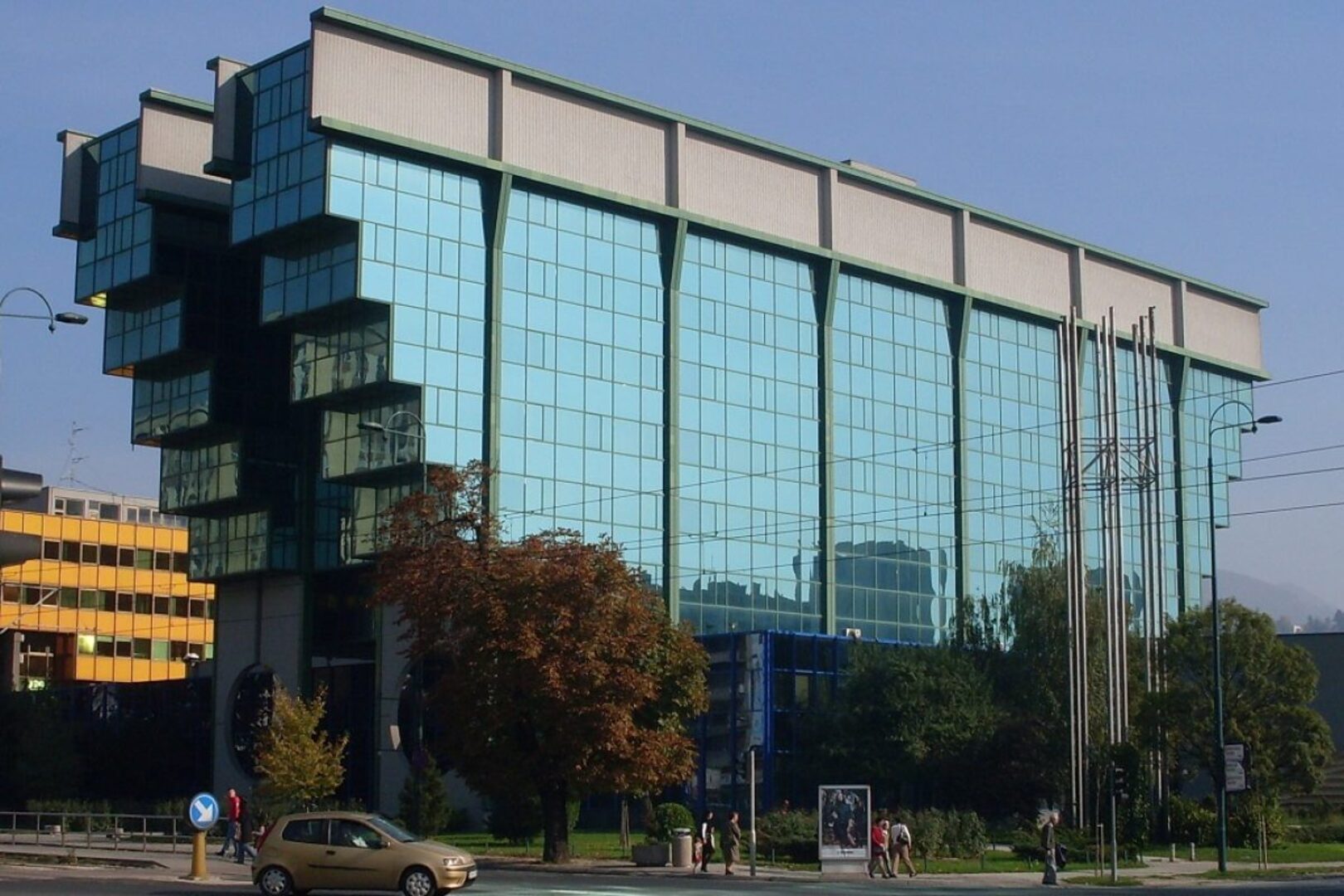 Dvije godine i 110 miliona KM minusa: EPBiH uprkos poskupljenjima struje potonula u enormne gubitke; kupovina električne energije porasla za 87,5 posto! - slika 1