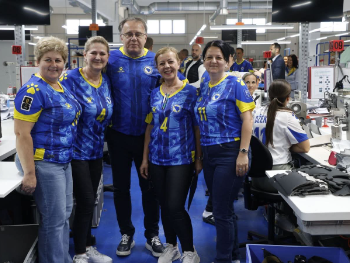 Premijer Nikšić u posjeti firmi BOXMARK Leather u Lukavcu: Treba podržati ovakve privredne subjekte