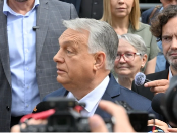 Viktor Orban ostao na čelu stranke uprkos katastrofalnom porazu od Magyara