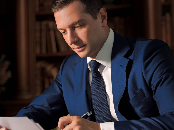 Bardella se distancira od Trumpa: “Ne treba nam američko miješanje u francuske izbore”