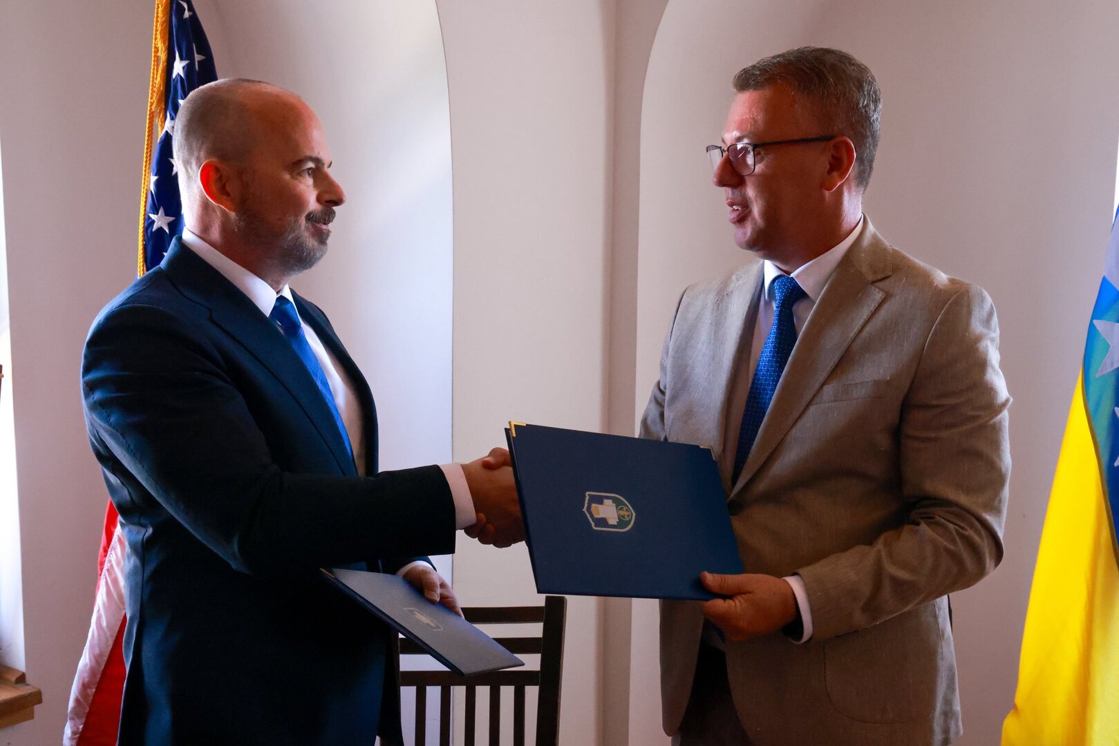 SAD ulažu 200.00 dolara u obnovu Kule Zmaja od Bosne  - slika 3