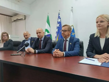 Zastupnik u Skupštini ZDK Harun Čolić predstavljen kao novi član SDA Zenica