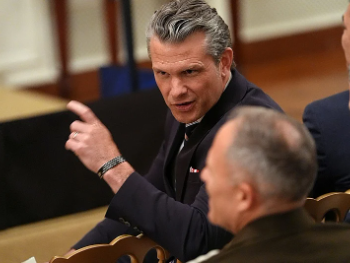 Senatori traže blokadu Hegsethovih putnih sredstava do objave izvještaja o napadu na školu u Iranu