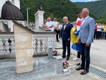 Helez na otkrivanju spomen-obilježja Mufidu Tihaku: Njegova djela osigurala su mu mjesto u historiji Bosne i Hercegovine