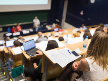 Za 15 godina "nestala" polovina studenata u Rs
