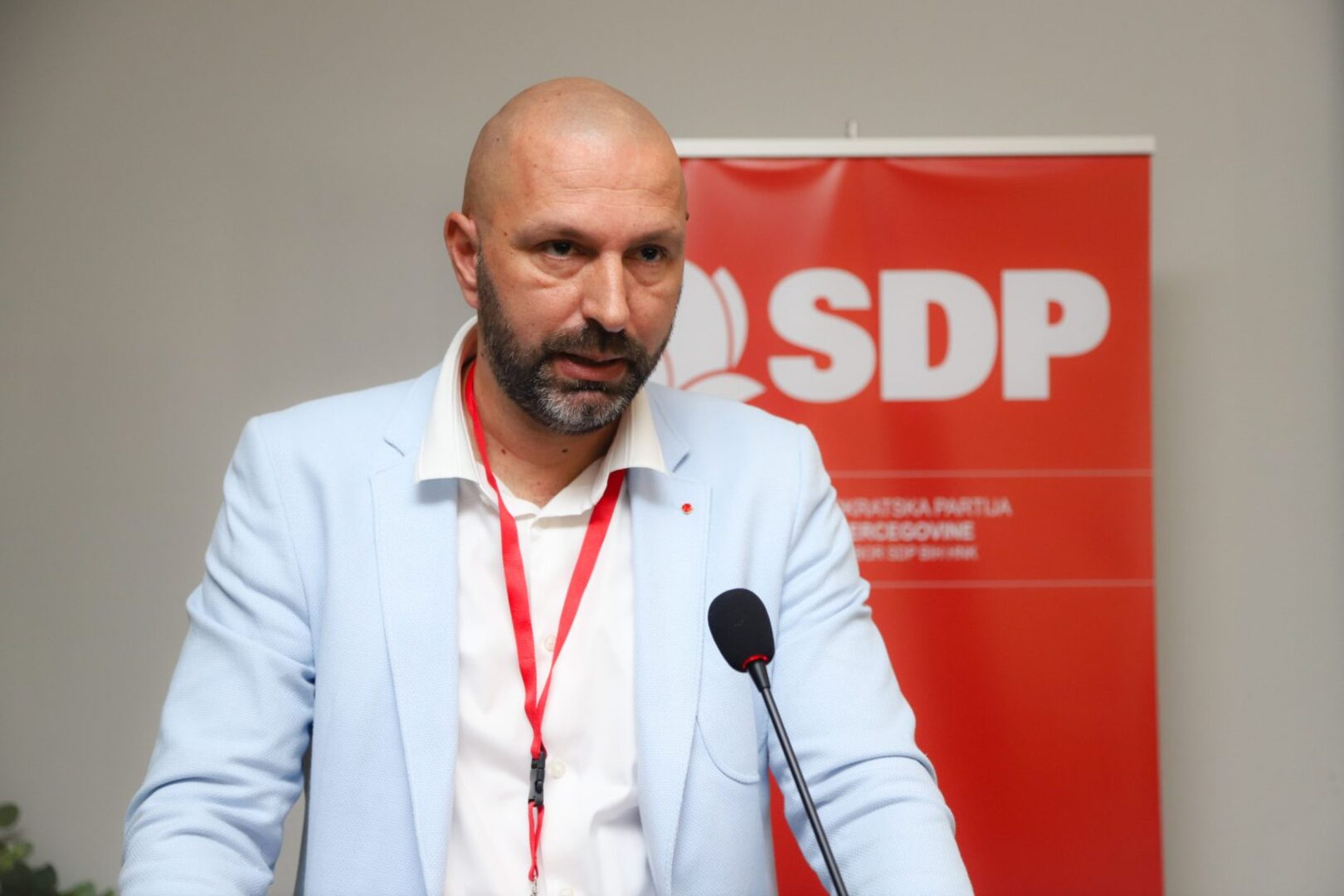 Šef mostarskog SDP-a uputio oštre kritike: "Iz dana u dan svjedočimo..." - slika 1