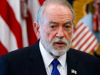 Američki ambasador u Izraelu: Prije govora sam provjerio društvene mreže da vidim je li me Trump otpustio