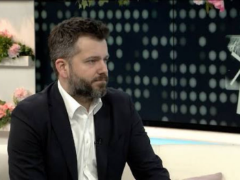 Albin Zuhrić uputio kritiku: Dok i praunučad ne počnu Rolexe nositi, neće stati, a vjerovatno ni tada...