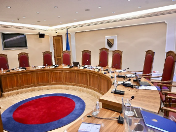 Gratz traži da se Parlamentu FBiH dostavi cjelovita lista kandidata za Ustavni sud