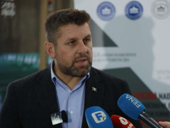 Duraković: Zabrana proslave pobjede bh. reprezentacije u Zvorniku sramotan čin zastrašivanja