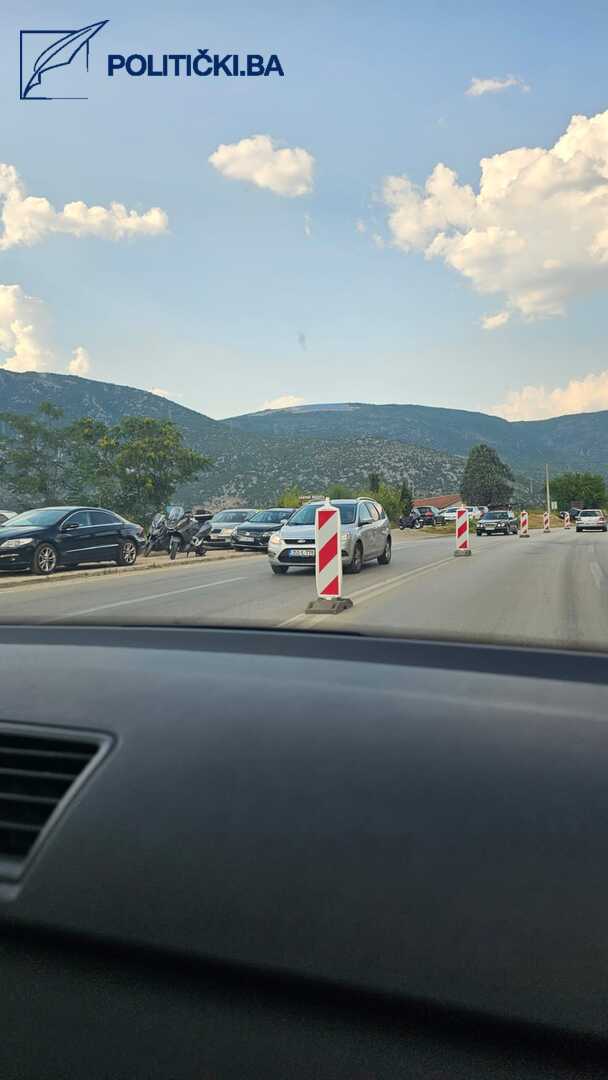 Mostar: Građani blokirali pristup deponiji na Zaliku - slika 5