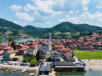Dizdar sa navijačima Bosne i Hercegovine u Zvorniku
