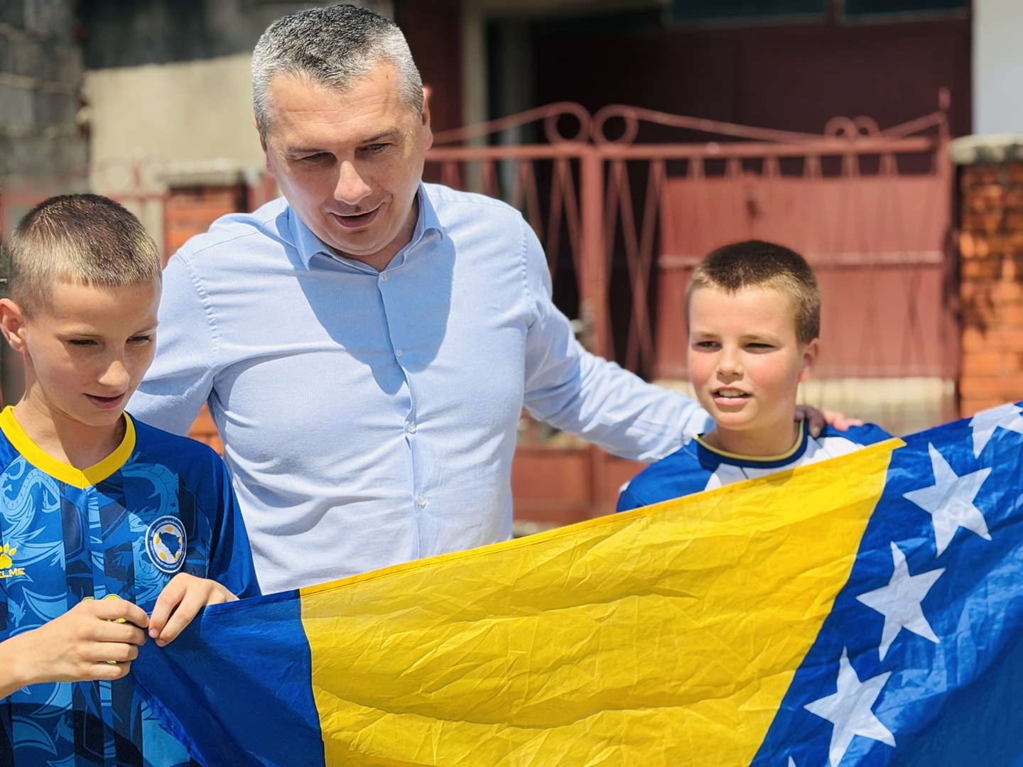 Dizdar sa navijačima Bosne i Hercegovine u Zvorniku - slika 2