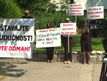 Ko je odgovoran za 500 zamrznutih embriona? Pacijenti i Ministarstvo s potpuno suprotnim tvrdnjama