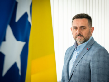Edin Ramić odgovorio Semiru Efendiću: Naš narod u Rs-u će radije glasati za Vojina iz SDP-a nego za SNSD i SDS