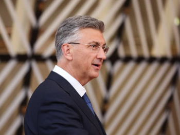 Plenković poručio Milanoviću: Neka zove Vučića
