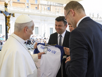 Papa Lav XIV blagoslovio reprezentaciju BiH pred večerašnju utakmicu