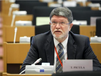 Picula: Srbija je u neproglašenom vanrednom stanju od pada nadstrešnice u Novom Sadu