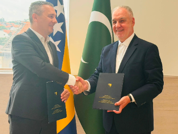 Dizdar i reis Kavazović potpisali ugovore o podršci povratničkim sredinama: Fokus na Srebrenicu