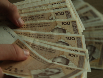 Zaposleni u javnom sektoru KS će dobiti regres u iznosu od 853 KM