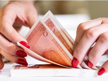 Objavljeni podaci analize privrede u FBiH: Prošlogodišnja prosječna neto plata za 60 posto viša nego 2021.