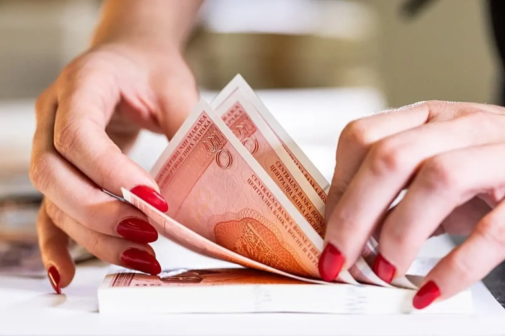 Prošlogodišnja prosječna neto plata za 60 posto viša nego 2021. - slika 1