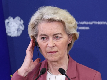 Brisel priznao probleme s kontroverznim sistemom ulaska u EU koji je izazvao višesatna čekanja na granicama